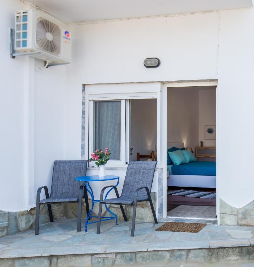 Doukas & Apartmán